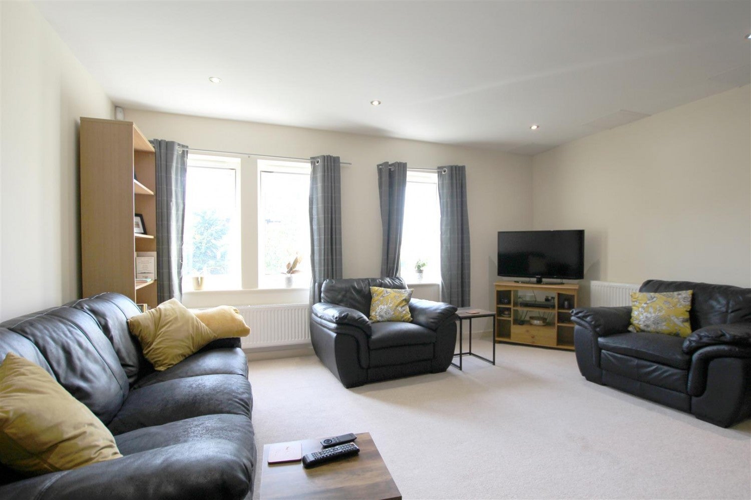 Flat Olympian Court in York