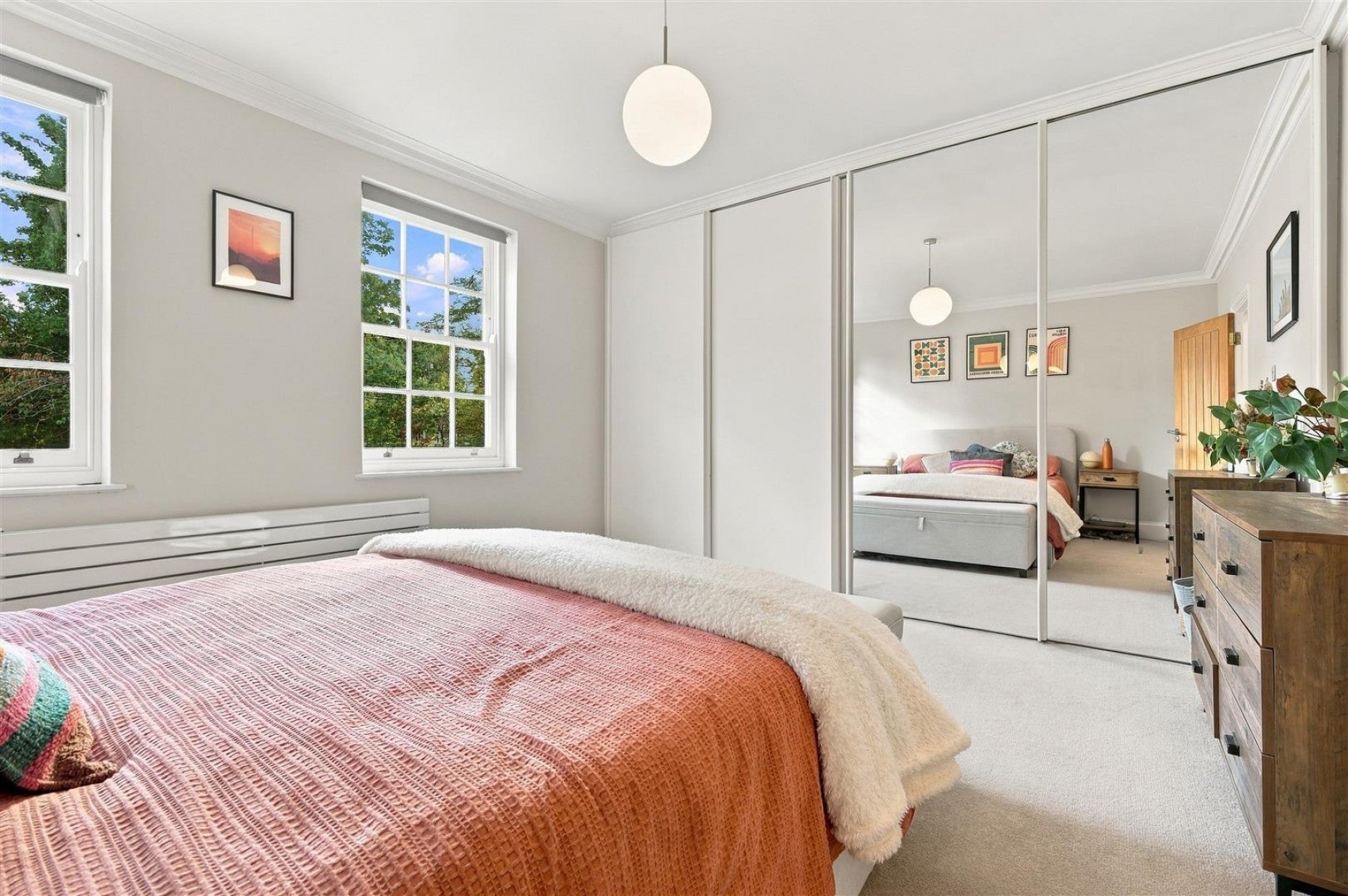 Flat John Spencer Square in Greater London