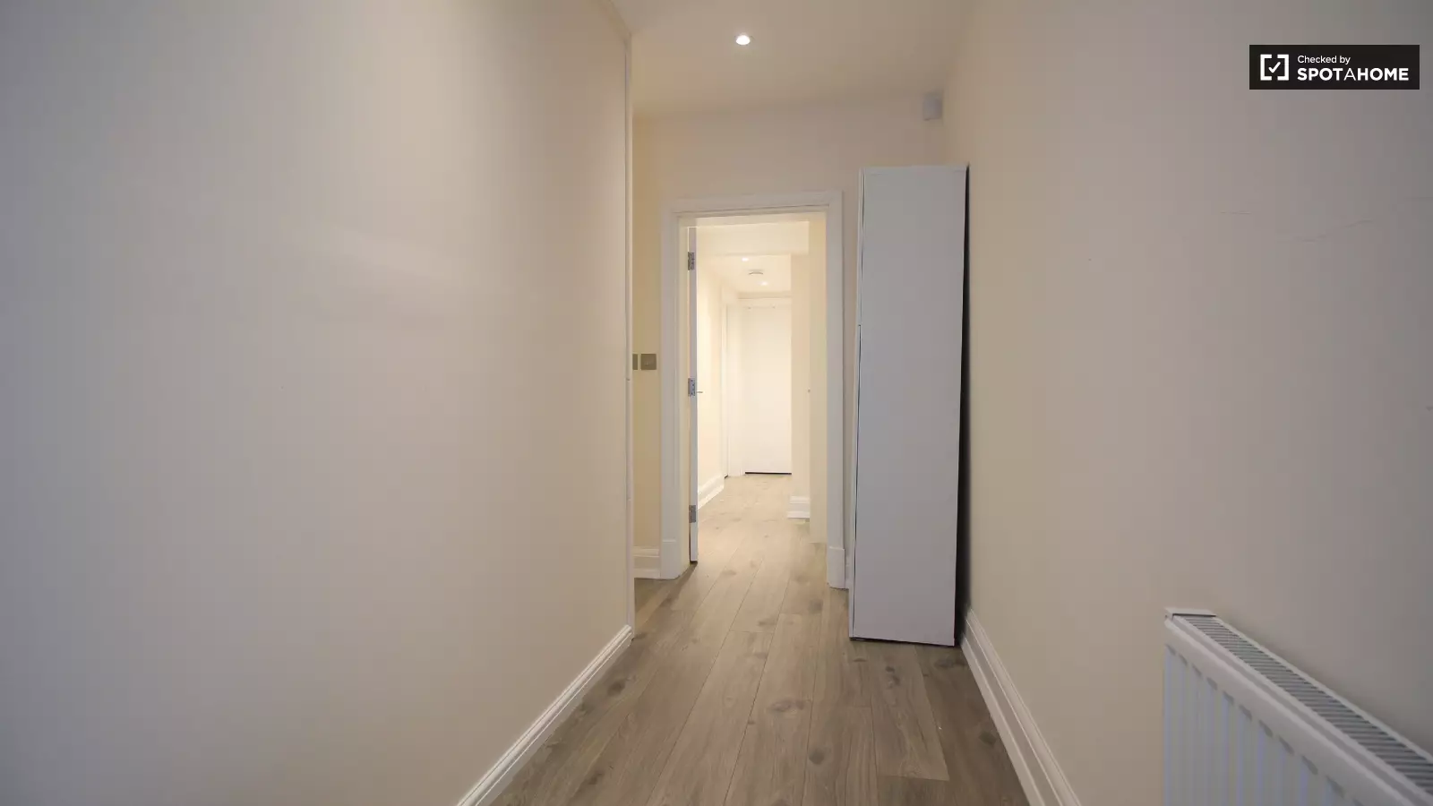 Room Tachbrook Street in City of Westminster