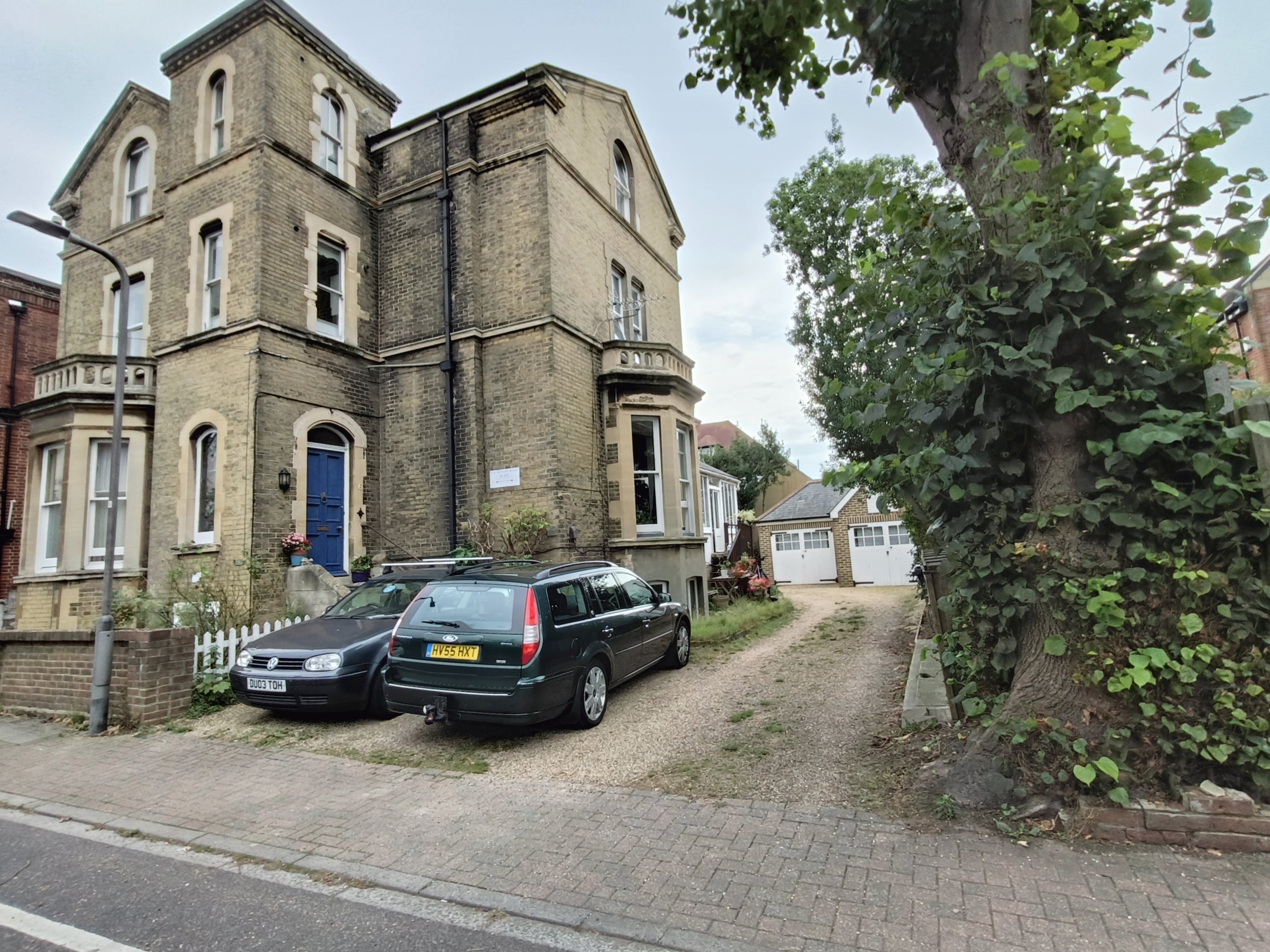 Flat St Ronan's Road in Portsmouth