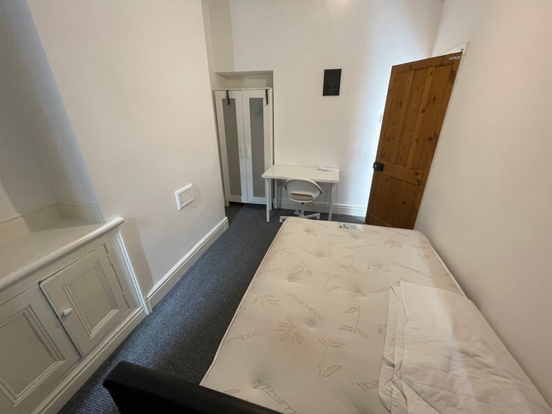 Room Wincombe Street in Manchester