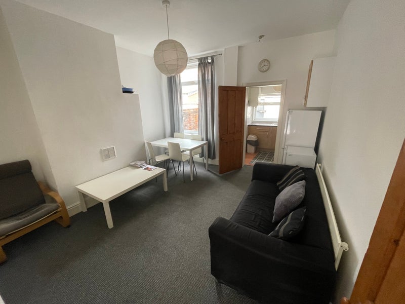 Room Wincombe Street in Manchester