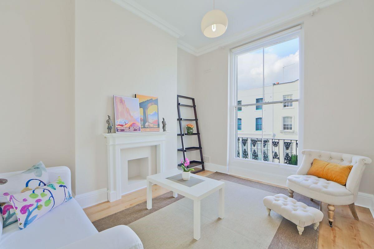 Flat Bolton Road in Greater London