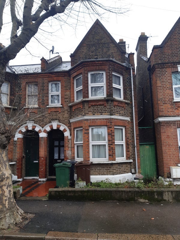 Room Edward Road in Greater London