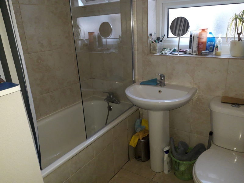 Room Edward Road in Greater London