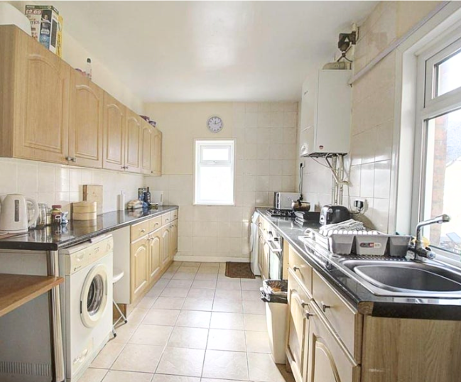 Room Spring Gardens in Crewe