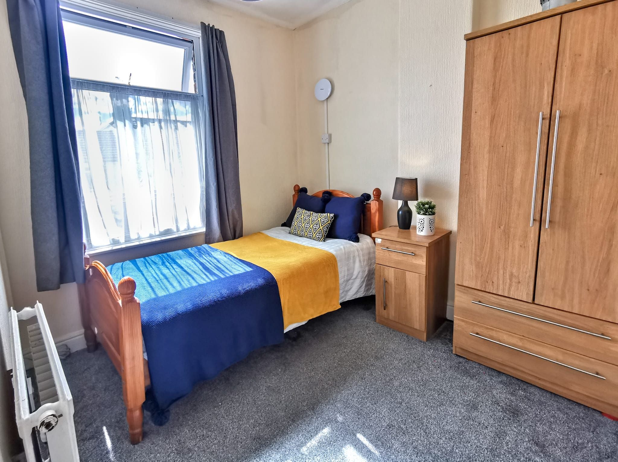 Room Spring Gardens in Crewe