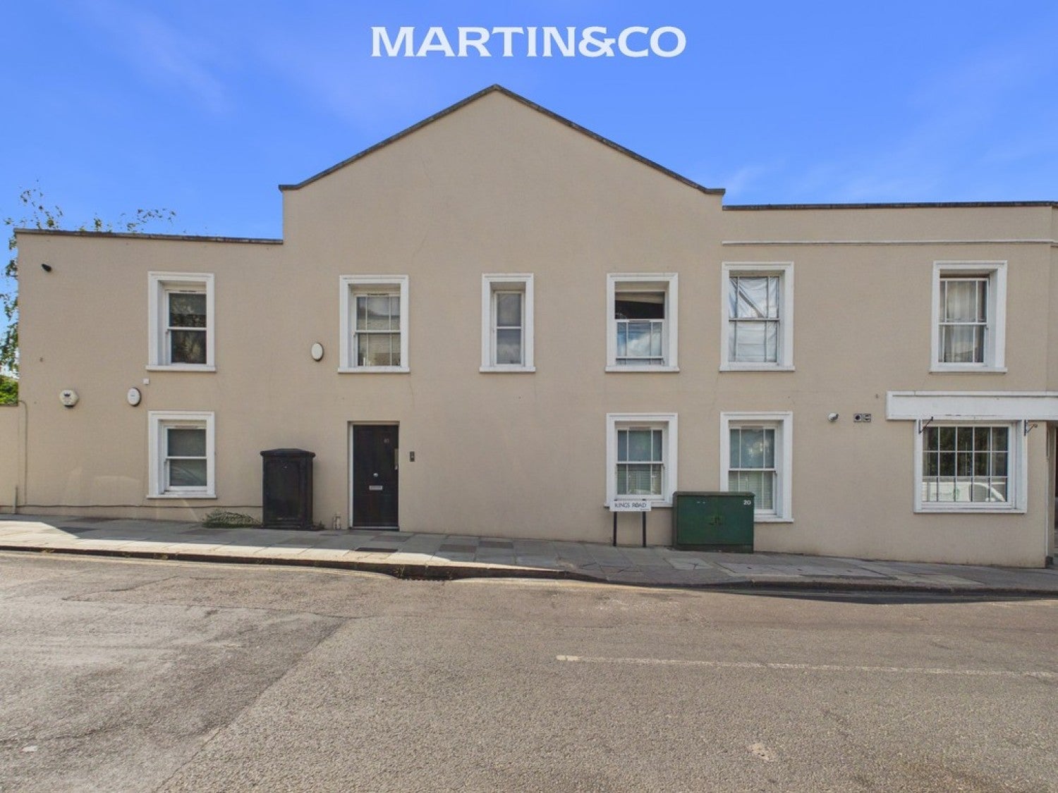 Flat Kings Road in Greater London