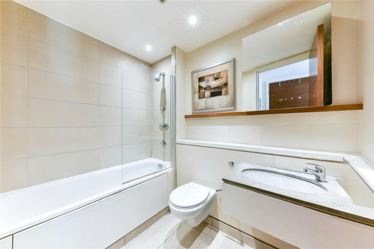 Flat Praed Street in City of Westminster