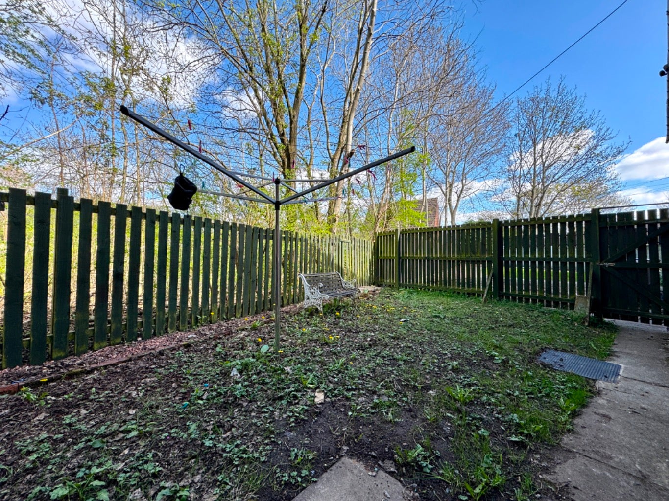 Flat Cross Gates in Bellshill