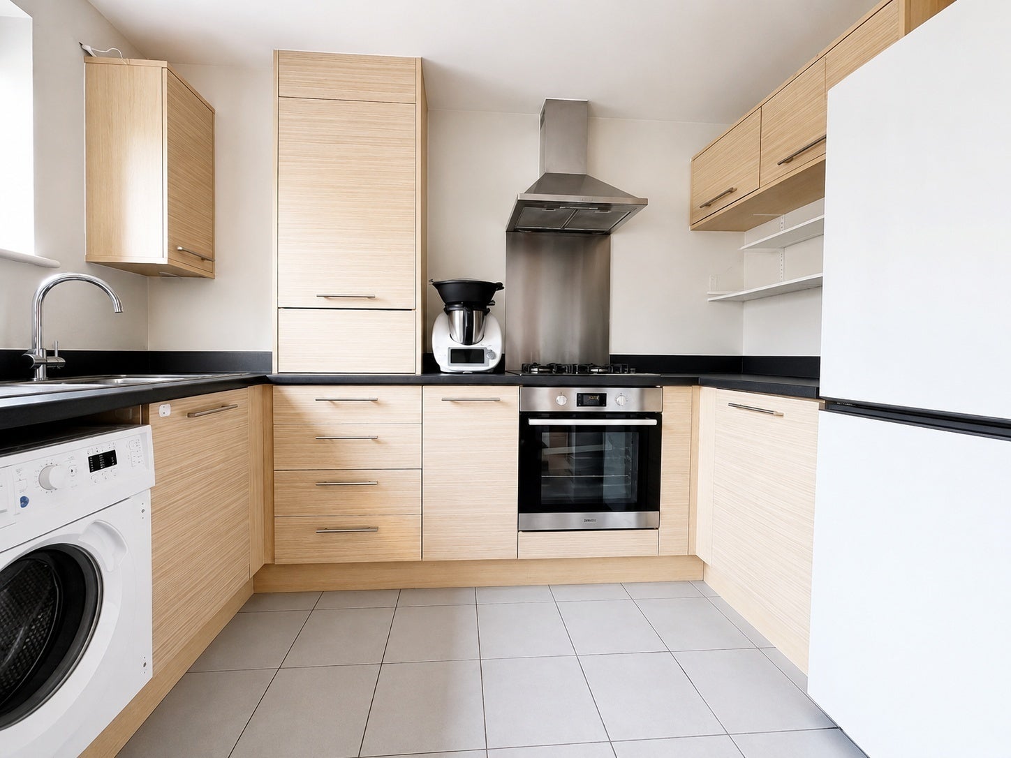 Flat John North Close in High Wycombe
