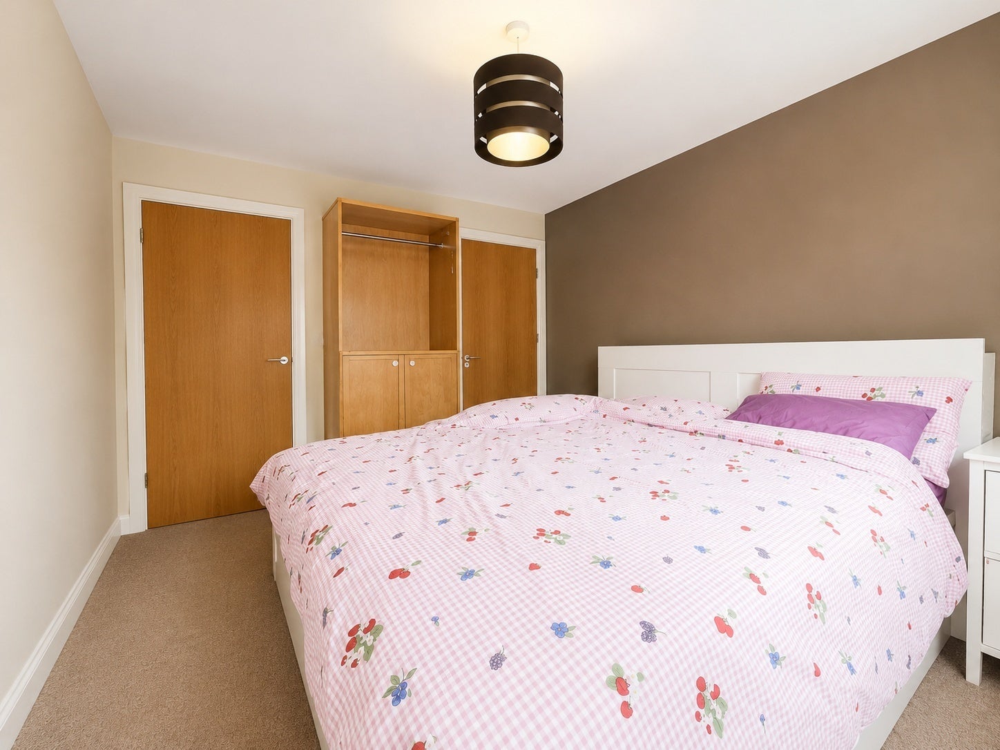 Flat John North Close in High Wycombe