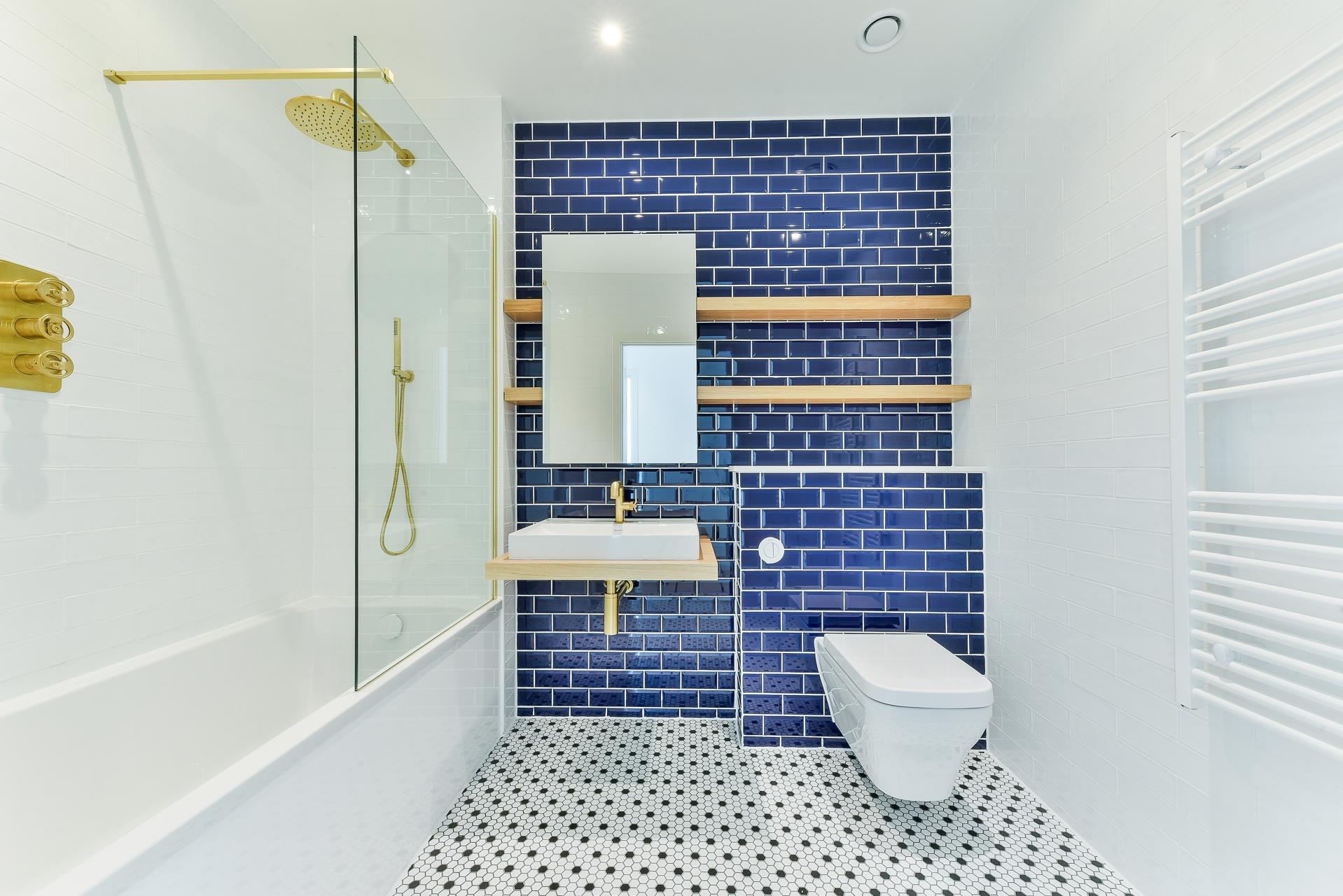 Flat Orchard Place in Greater London