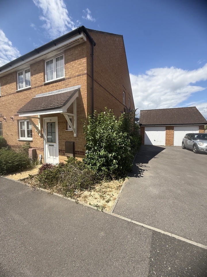 House Millpond Crescent in Chichester