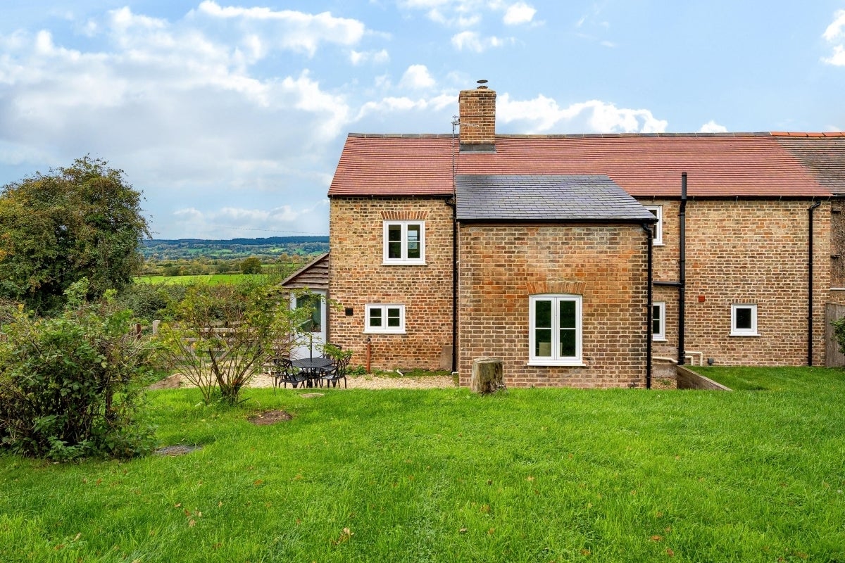 House Overton Lane in Stroud