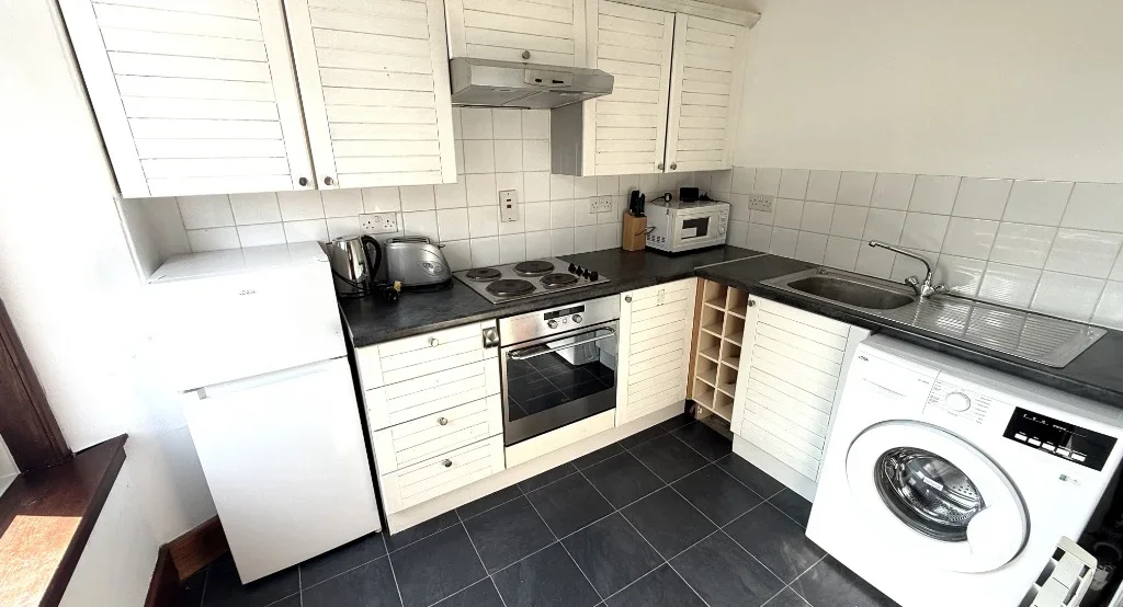 Flat Holburn Road in Aberdeen City