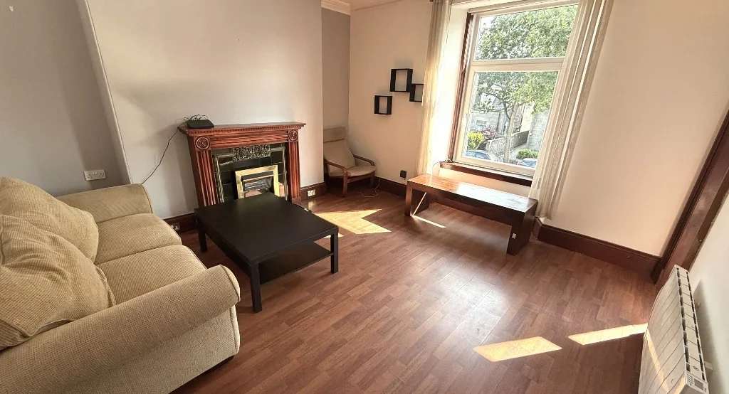 Flat Holburn Road in Aberdeen City