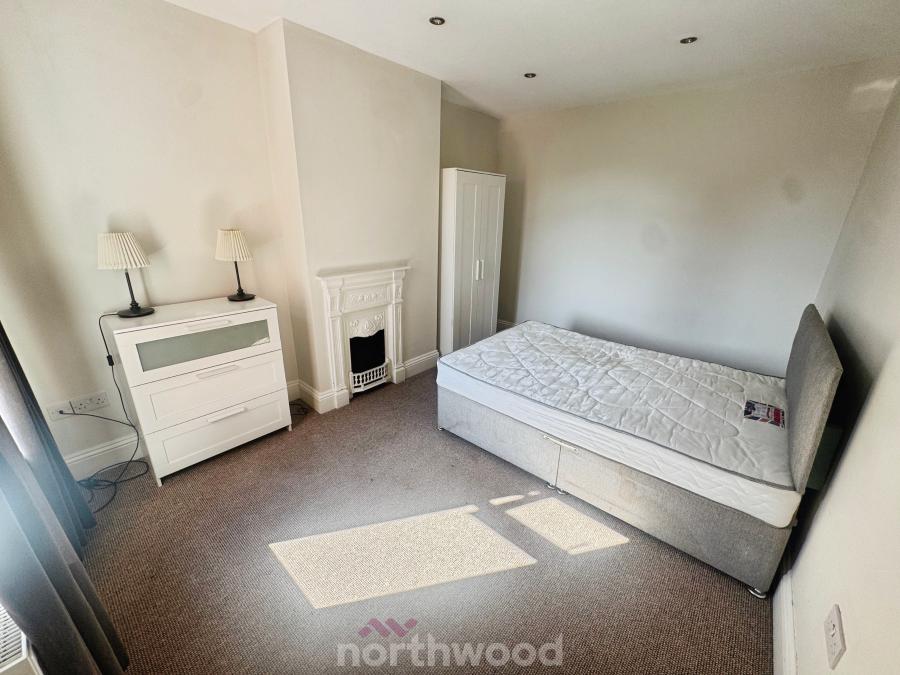 Room North Eastern Road in Doncaster