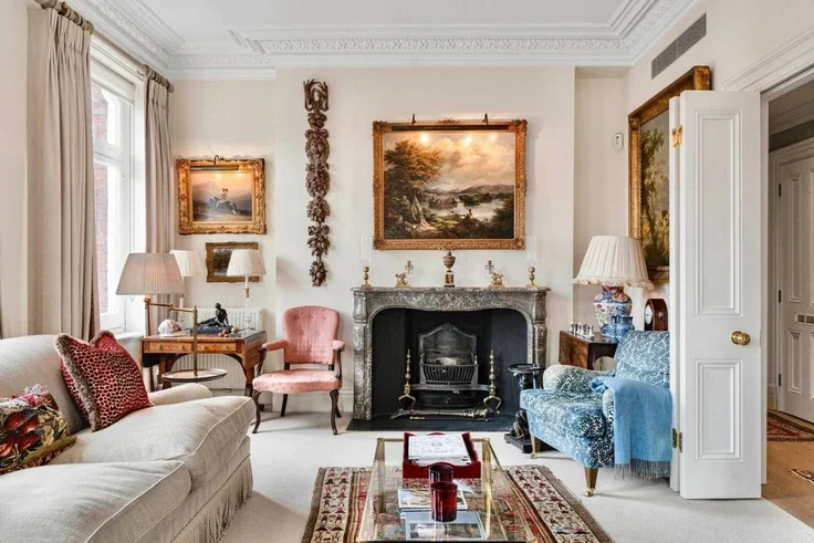 Flat South Audley Street in City of Westminster