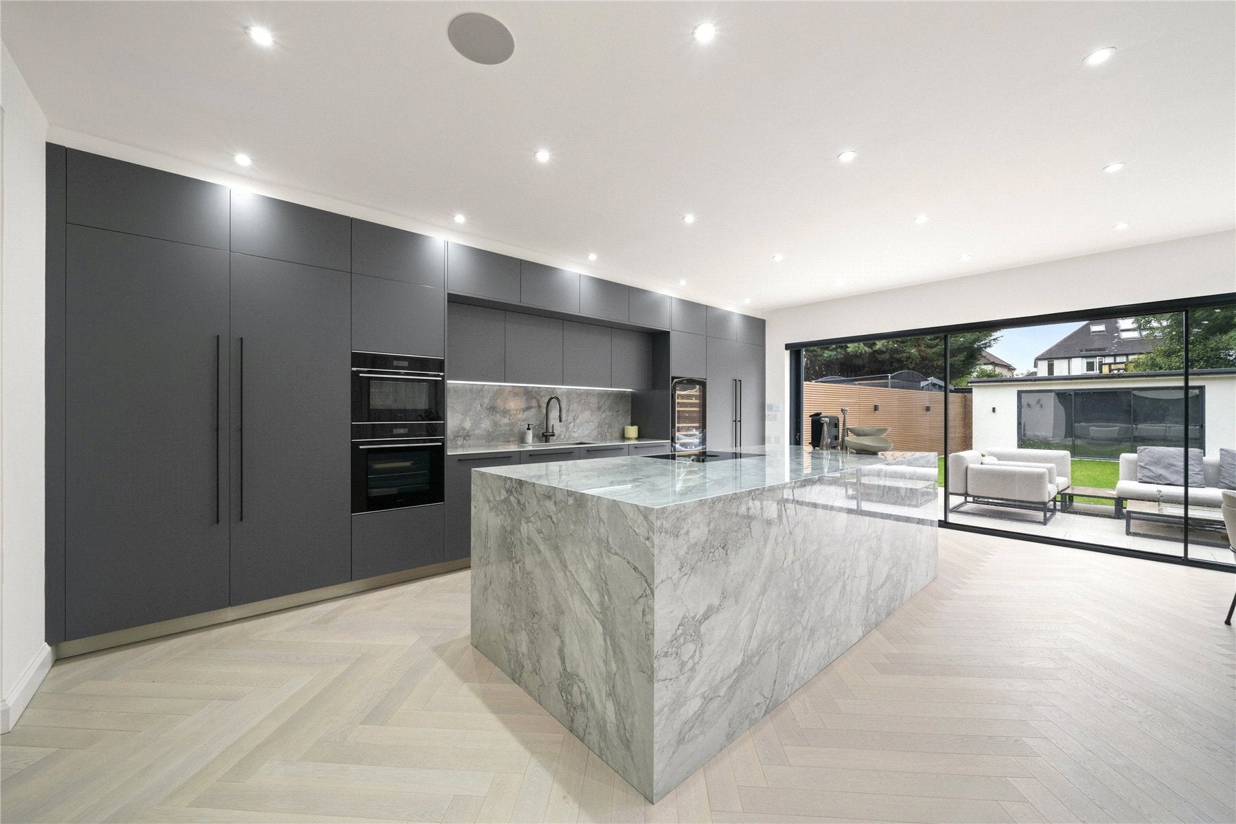 House Couchmore Avenue in Elmbridge