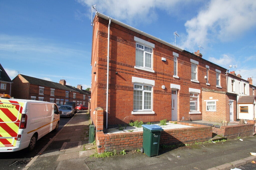 Flat Ranby Road in Coventry