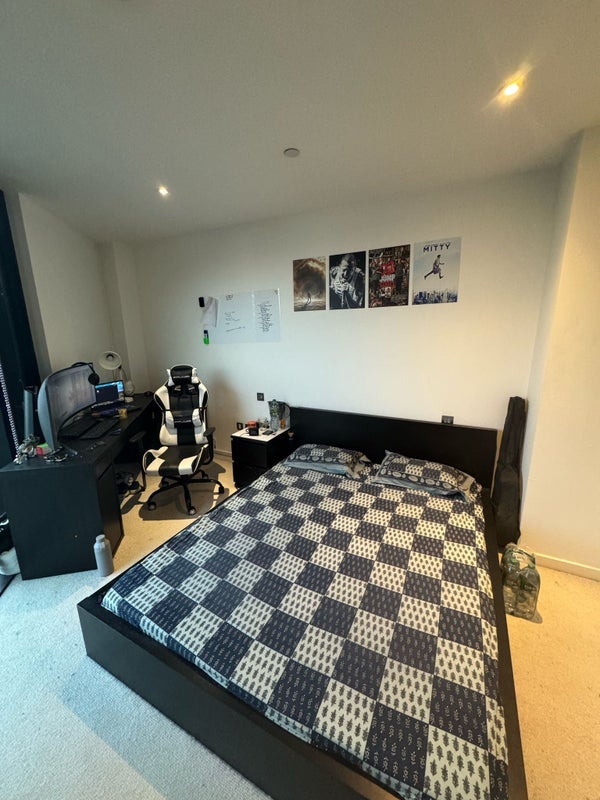 Room Walworth Road in Greater London