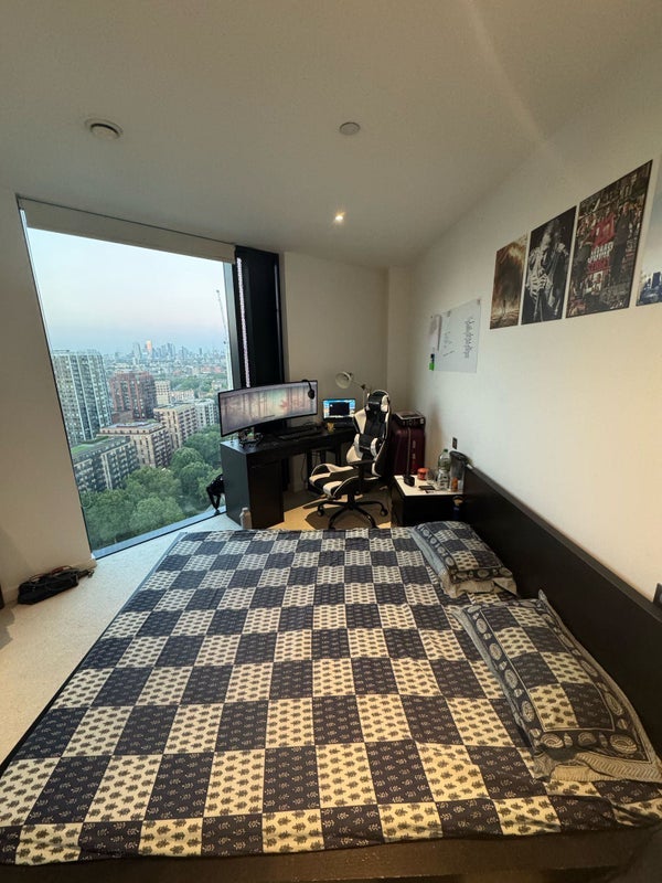 Room Walworth Road in Greater London