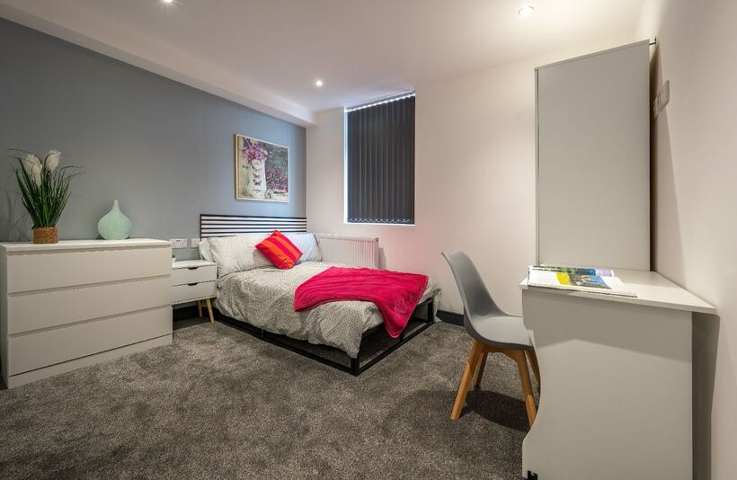 Room Ludlow Road in Coventry