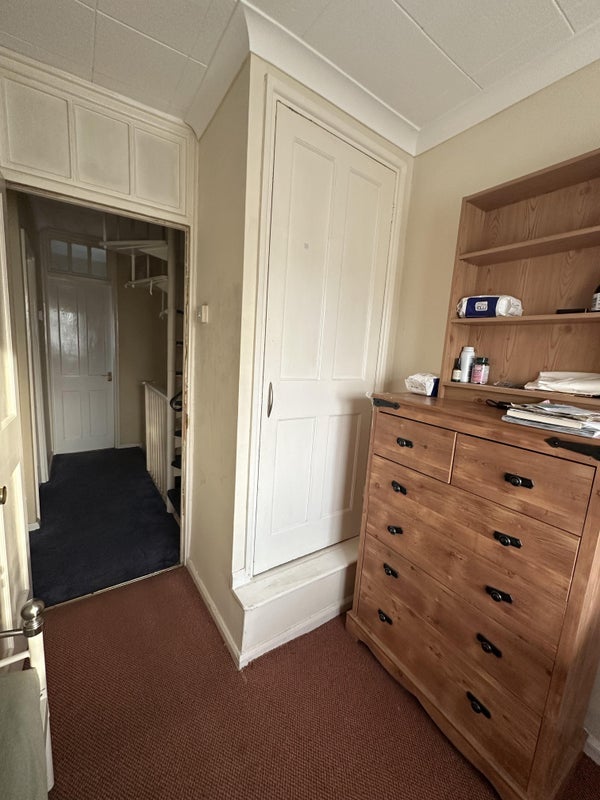 Room Langbrook Road in Greater London
