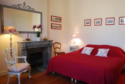 Chambre Rue Robert Caumont à Bordeaux