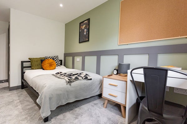 Flat Wavell Way in Winchester