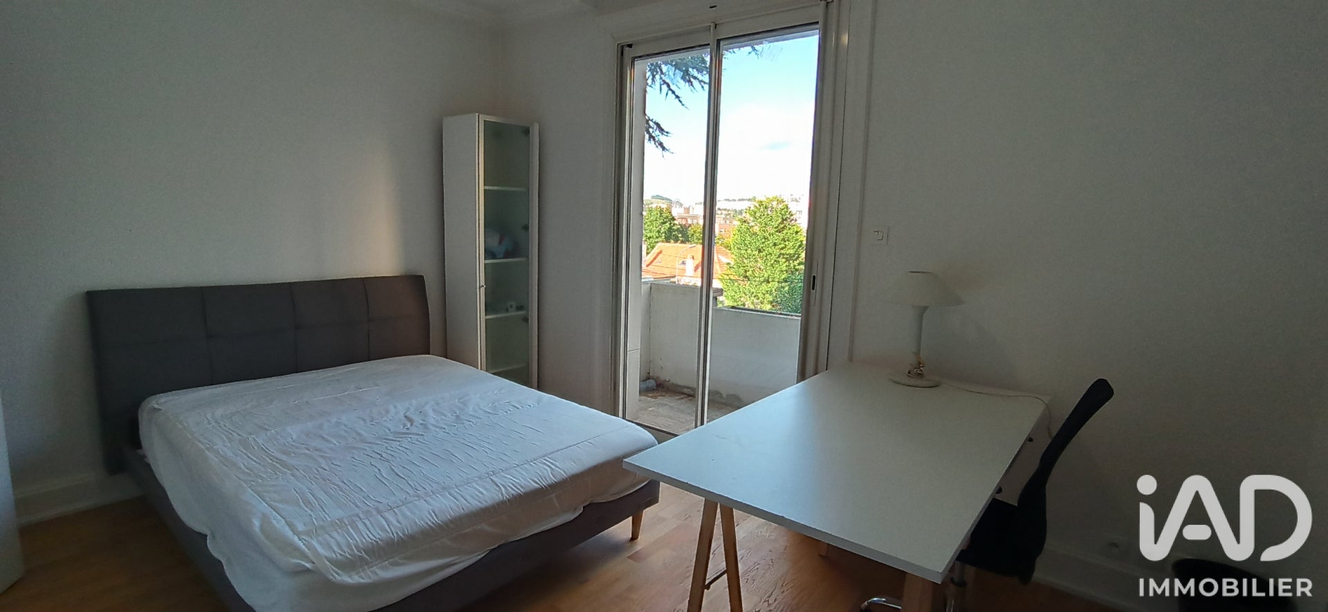 Room Les Allées Jean Guitton in Saint-Étienne