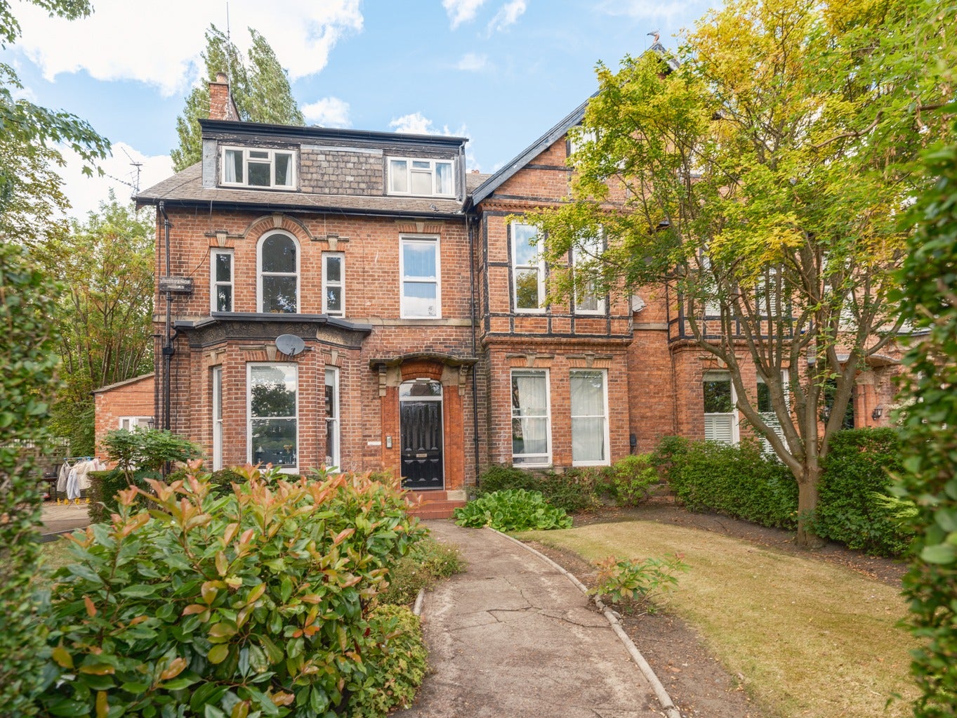 Flat Grosvenor Road in Newcastle upon Tyne