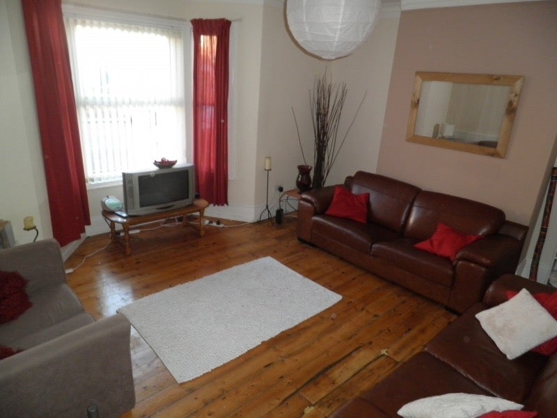 Flat Meldon Terrace in Newcastle upon Tyne