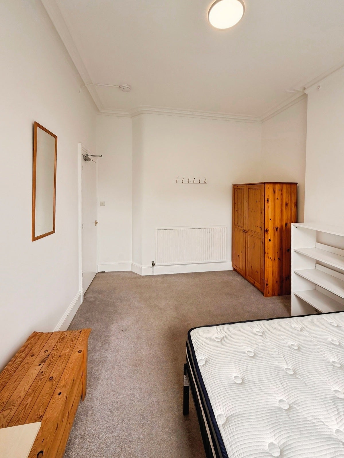 Flat Marchmont Crescent in City of Edinburgh