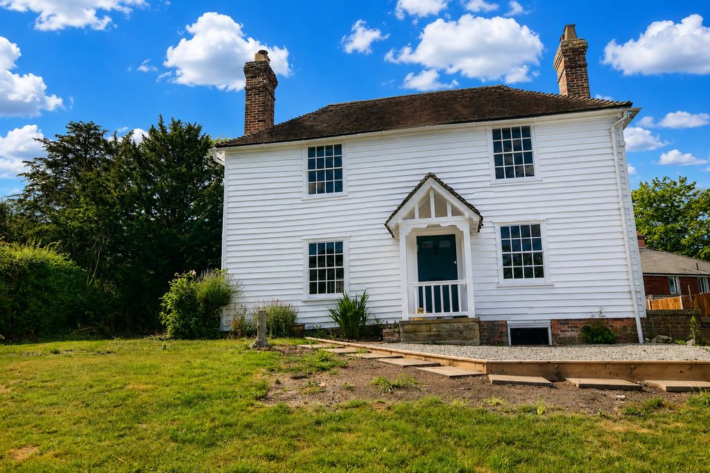 House Eyhorne Street in Maidstone