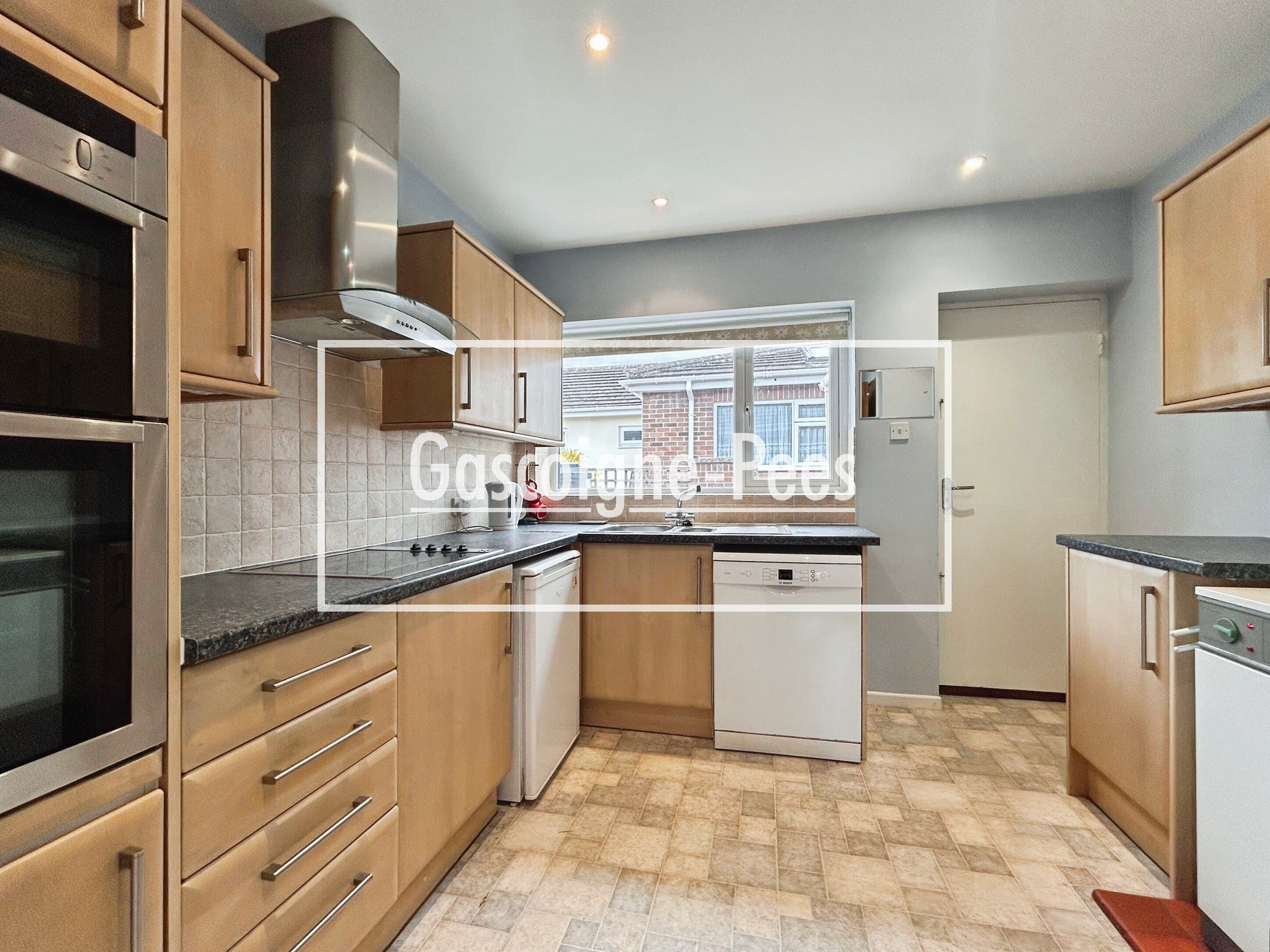 House Cavalier Road in Basingstoke and Deane