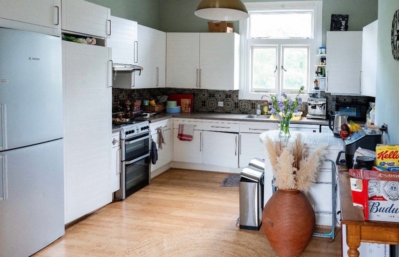 Room Drayton Park in Greater London