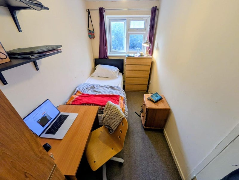 Room Ashfield Street in Greater London