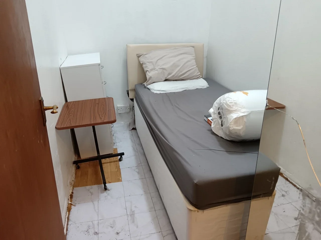 Room Tree Road in Greater London