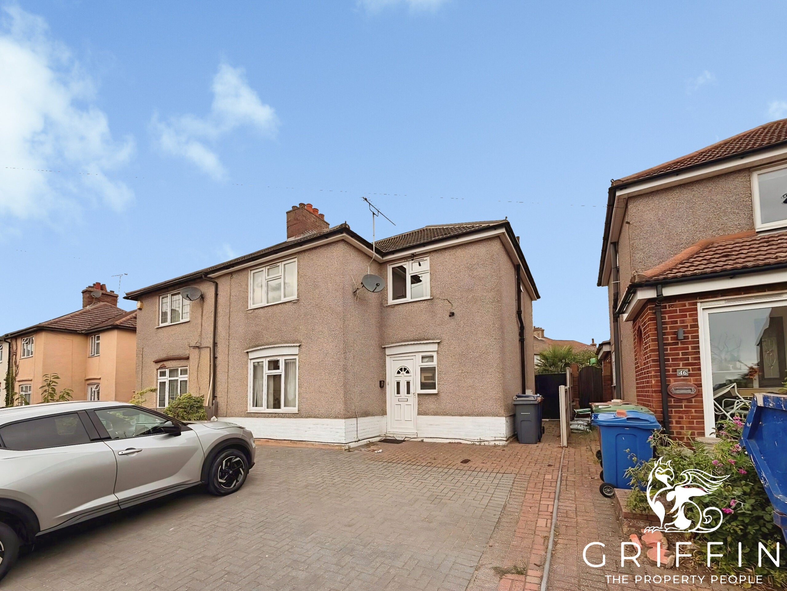 House River View in Chadwell St Mary