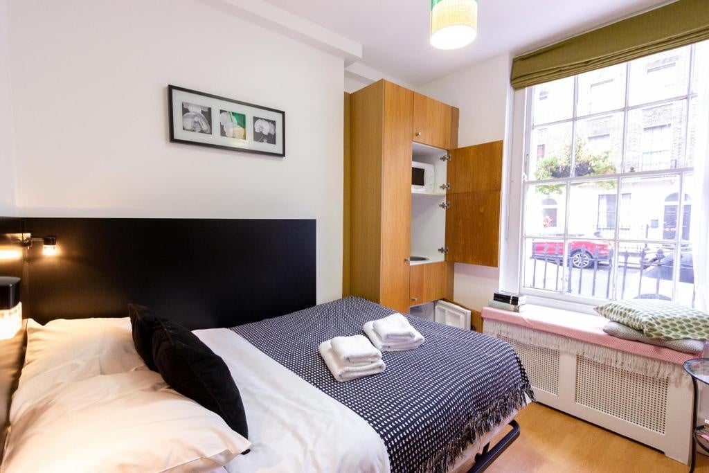 Flat Starcross Street in Greater London