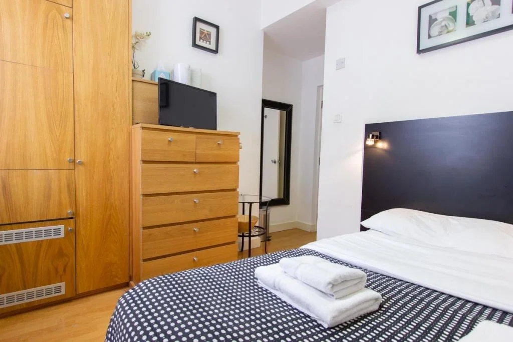 Flat Starcross Street in Greater London