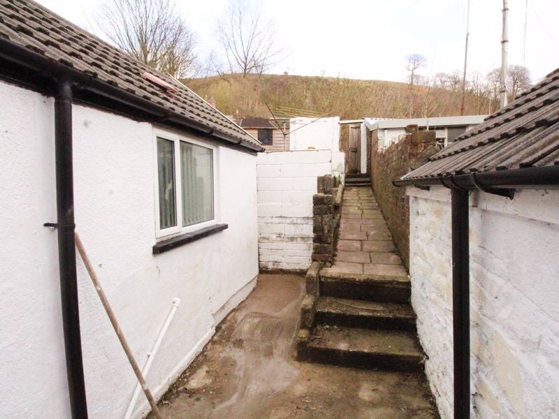 House High Street in Senghenydd