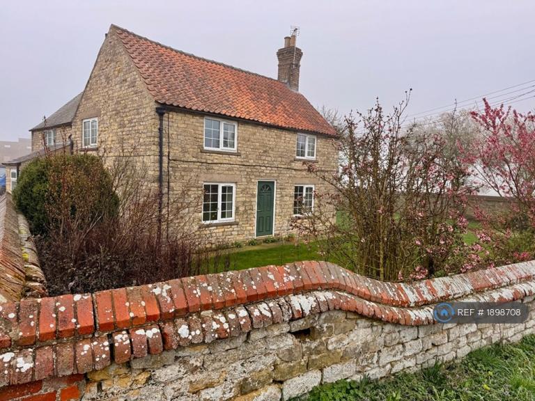 House Long Lane in North Kesteven