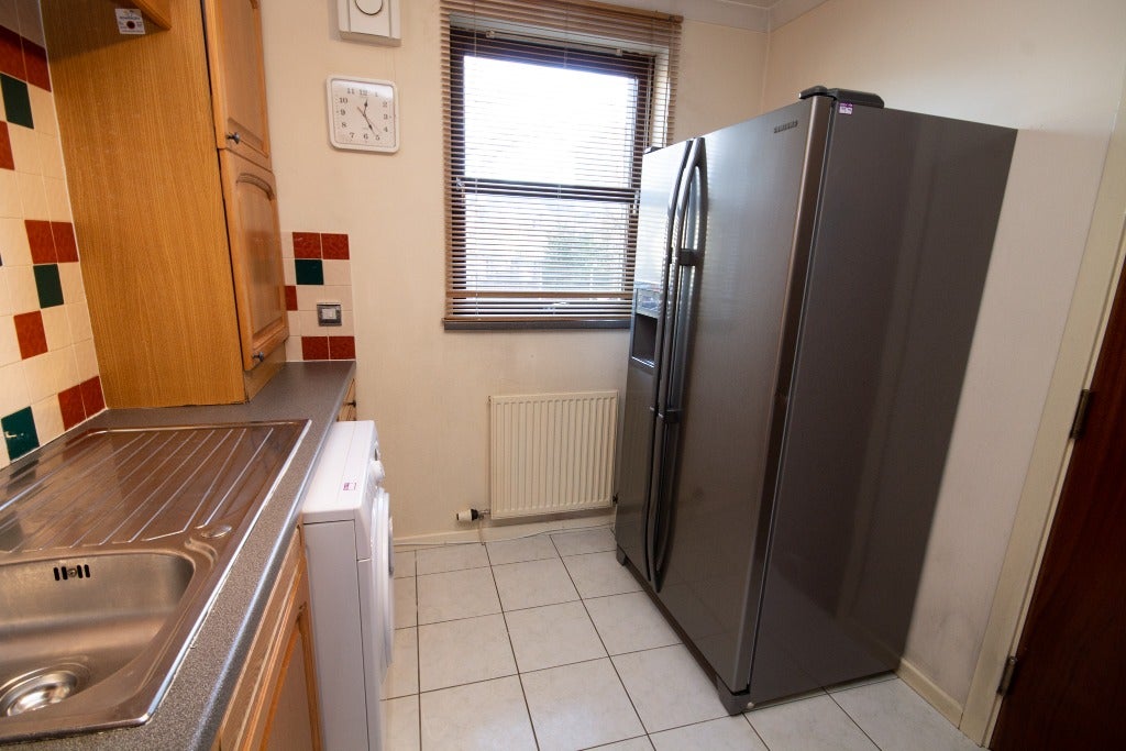 Flat Roslin Place in Aberdeen City