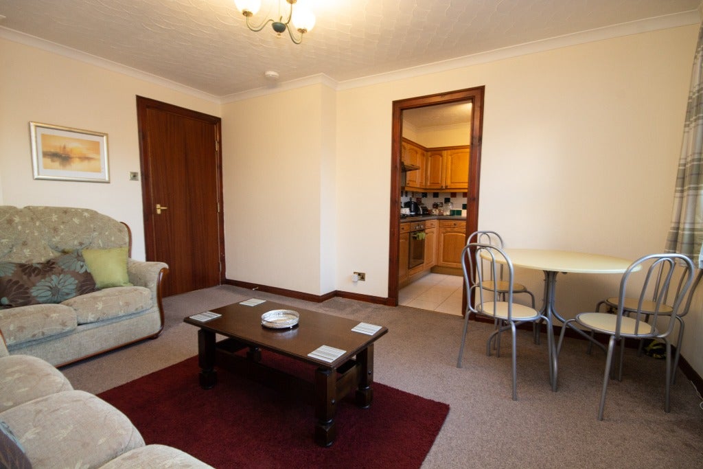 Flat Roslin Place in Aberdeen City