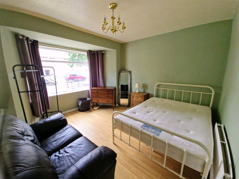 Room Moorcroft Road in Manchester