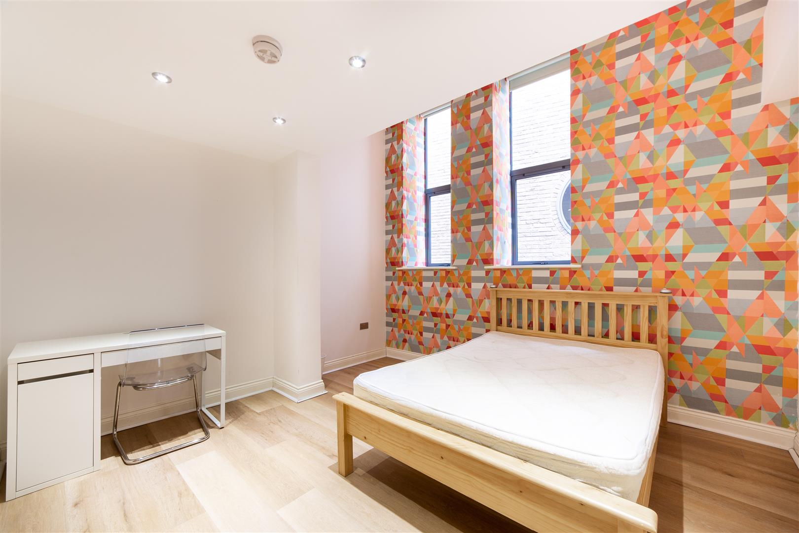Flat Falconar Street in Newcastle upon Tyne