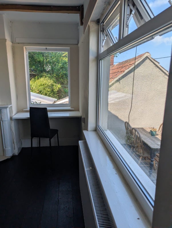Room Kewstoke Road in Weston-super-Mare